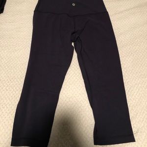 Lululemon Align Leggings Cropped in Navy
